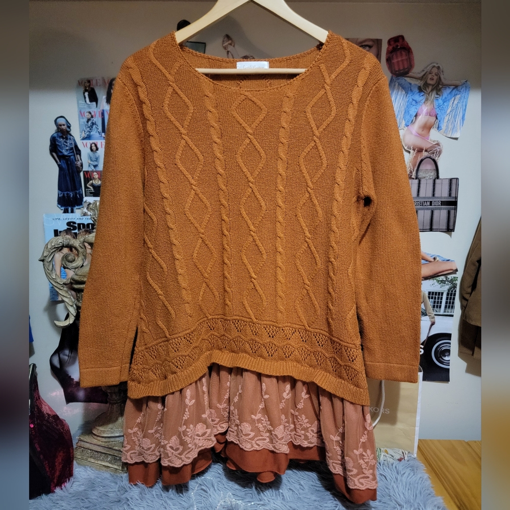 Simply Couture Knit & Lace Sweater Medium
